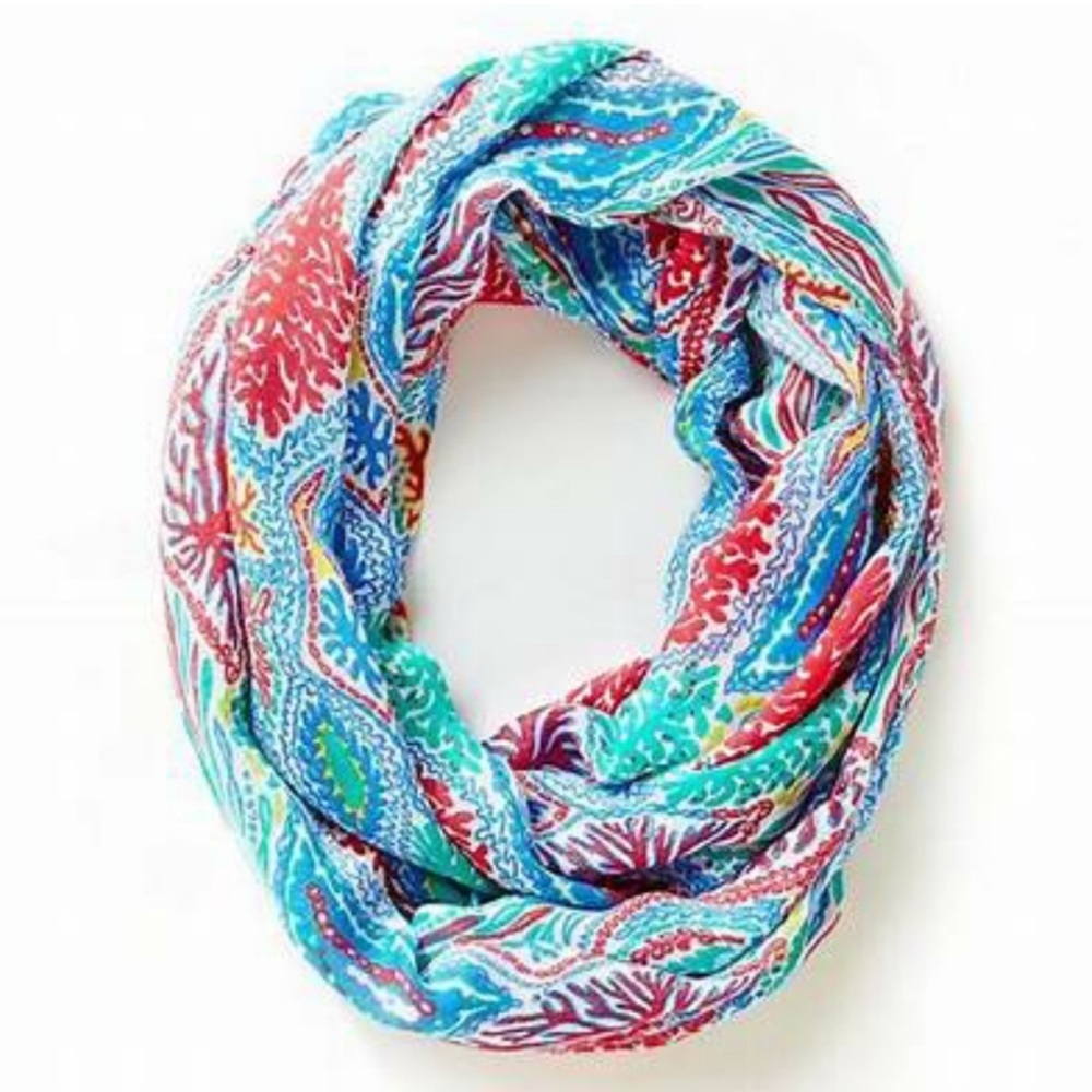 Lilly Pulitzer Riley Infinity Loop Scarf Coral Blue Let Minnow Print